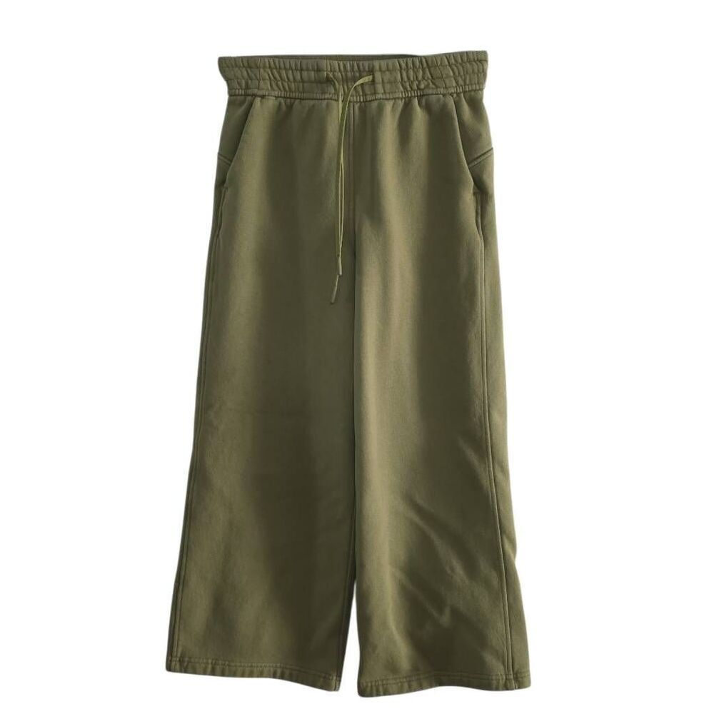Lululemon Women's Size 2 Green Cropped Wide Leg Sweatpants